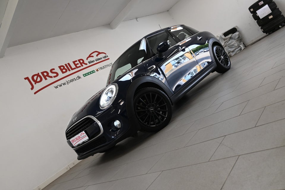 MINI Cooper 1,5 Essential Edition 5d