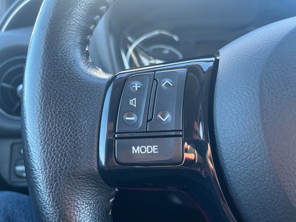 Toyota Yaris 1,5 Hybrid H2 Premium e-CVT 5d