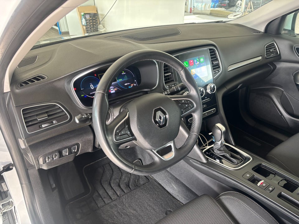 Renault Megane IV 1,6 E-Tech Zen Sport Tourer 5d