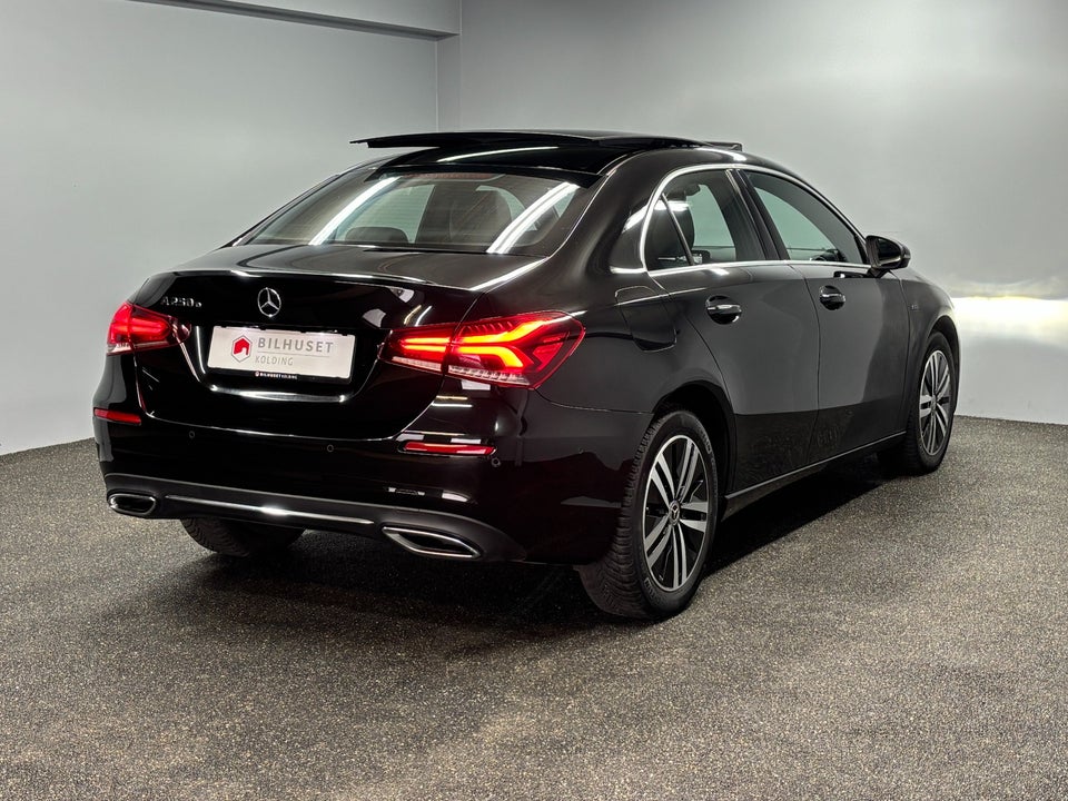 Mercedes A250 e 1,3 aut. 4d