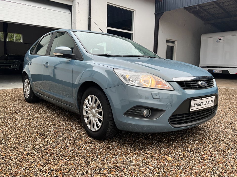 Ford Focus 1,6 Ambiente 3d