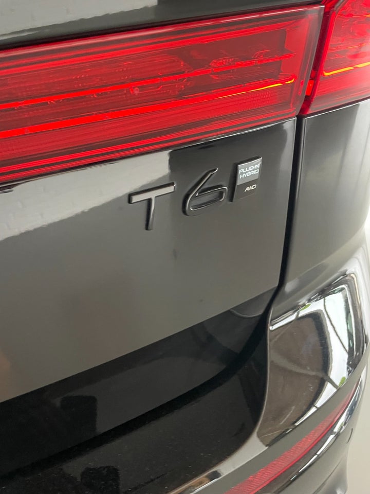 Volvo XC60 2,0 T6 ReCharge Black Edition aut. AWD 5d