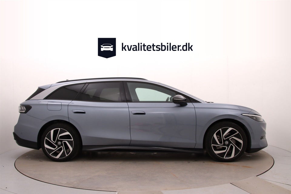 VW ID.7 77 Style+ Tourer 5d