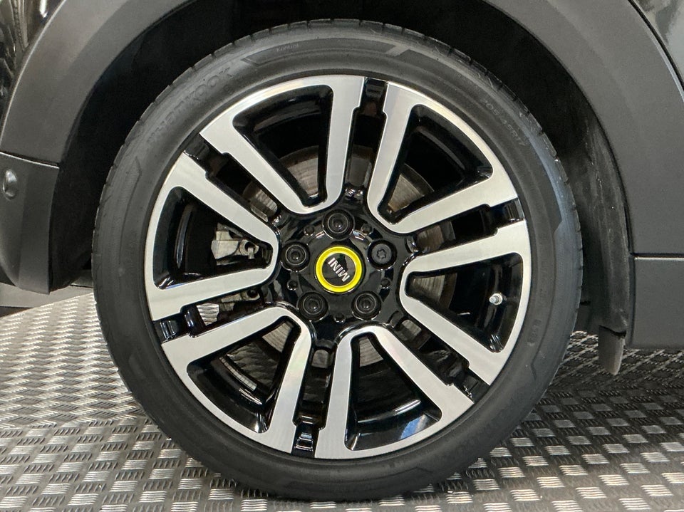 MINI Cooper SE Maximise 3d