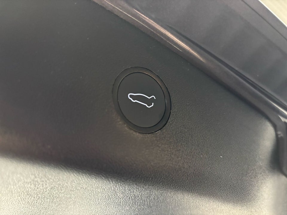 Tesla Model 3 RWD 4d