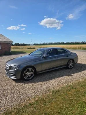Mercedes E220 d 2,0 AMG Line aut. 4d