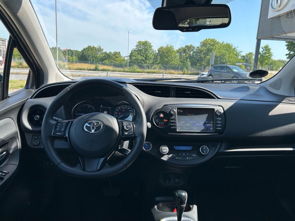 Toyota Yaris 1,5 Hybrid H3 Premium e-CVT 5d