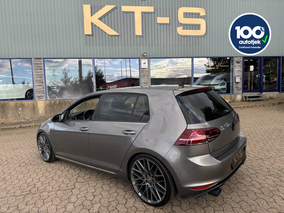 VW Golf VII 1,6 TDi 105 Comfortline BMT 5d