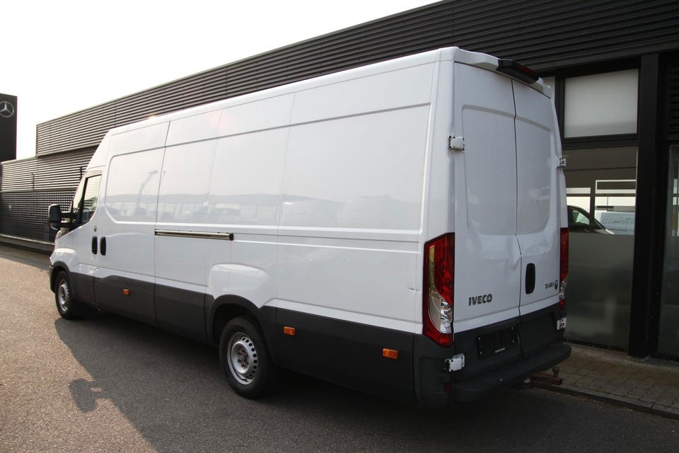 Iveco Daily 2,3 35S15 16m³ Van