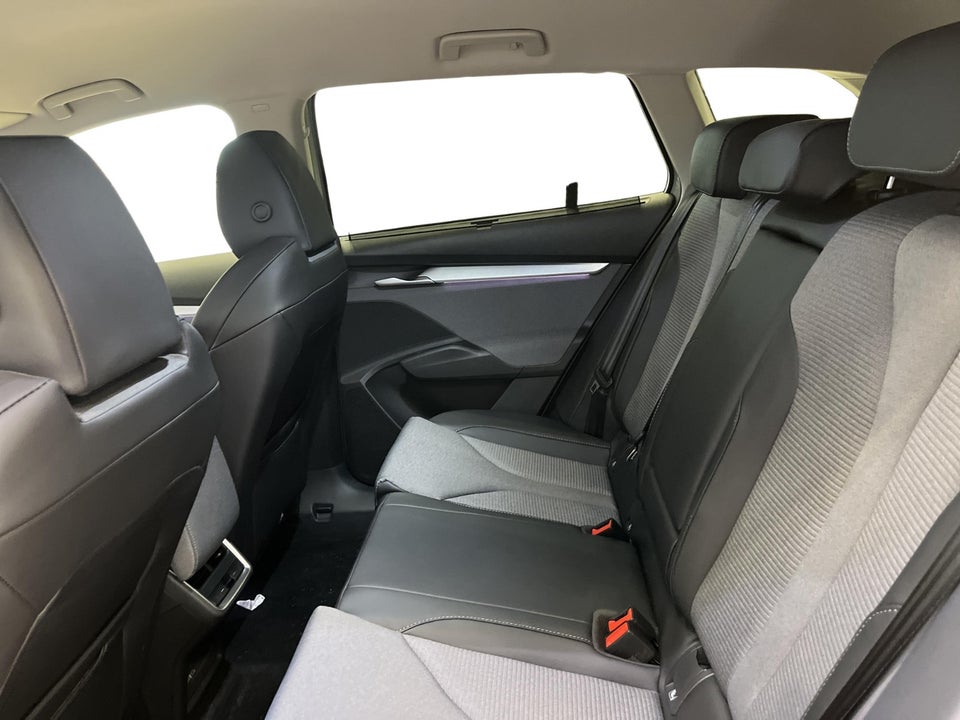 Skoda Enyaq 60 iV Premium 5d