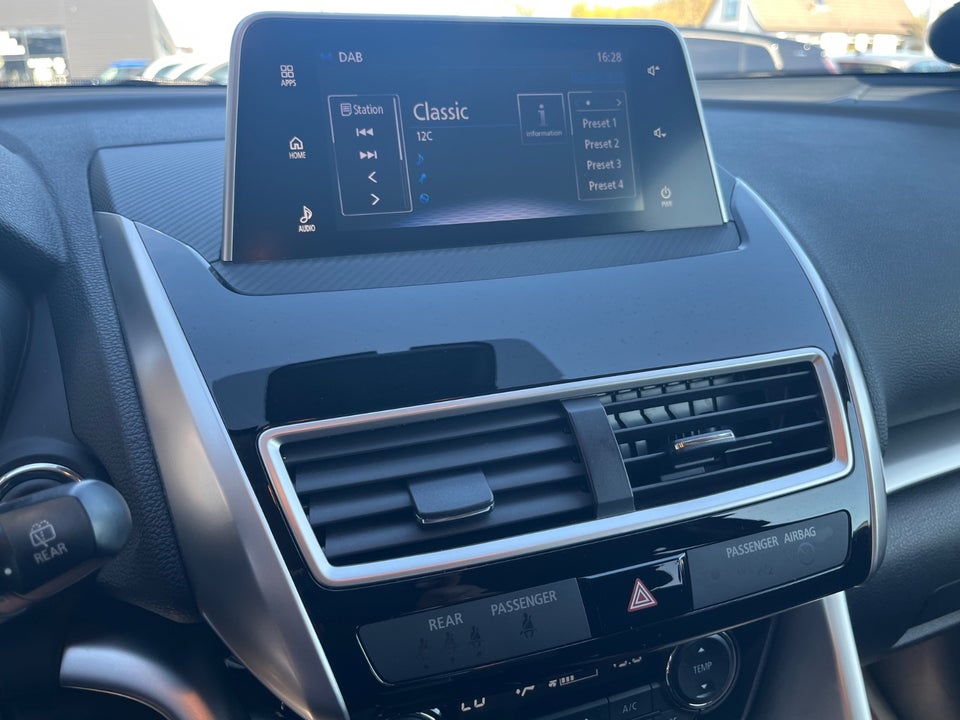 Mitsubishi Eclipse Cross 1,5 T 163 Invite+ 5d
