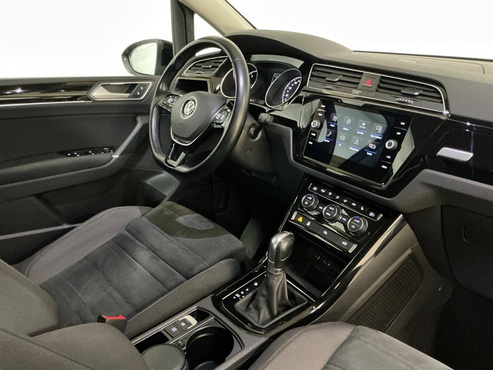 VW Touran 1,8 TSi 180 Highline DSG 7prs 5d