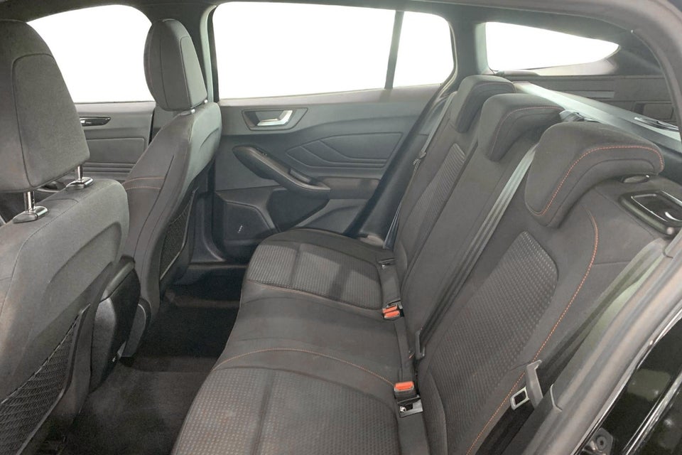 Ford Focus 1,0 EcoBoost ST-Line stc. 5d