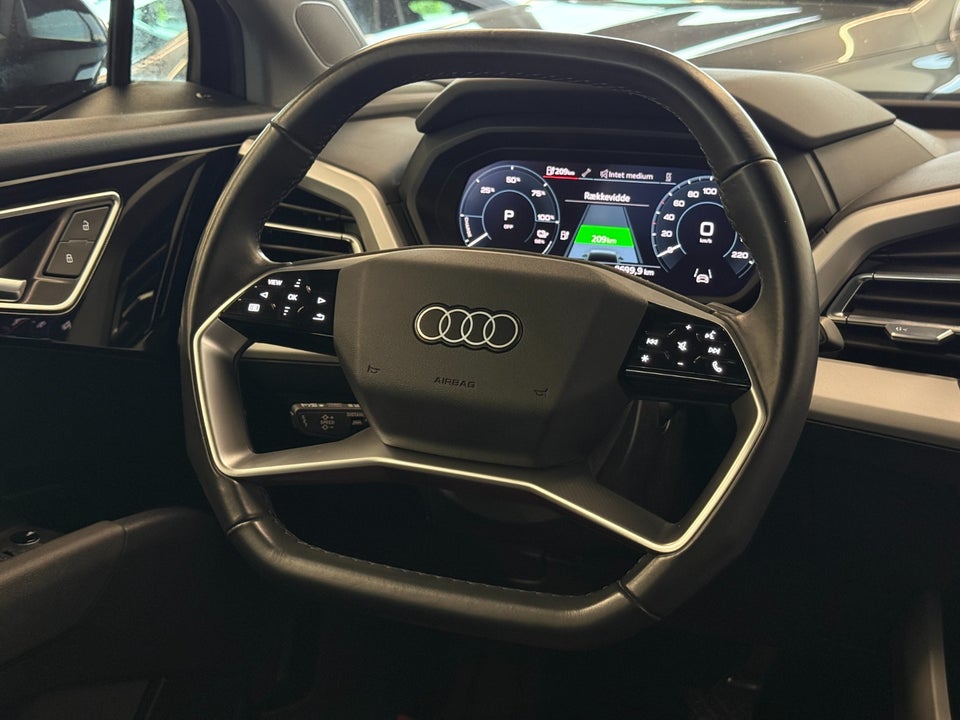 Audi Q4 e-tron 40 Attitude 5d