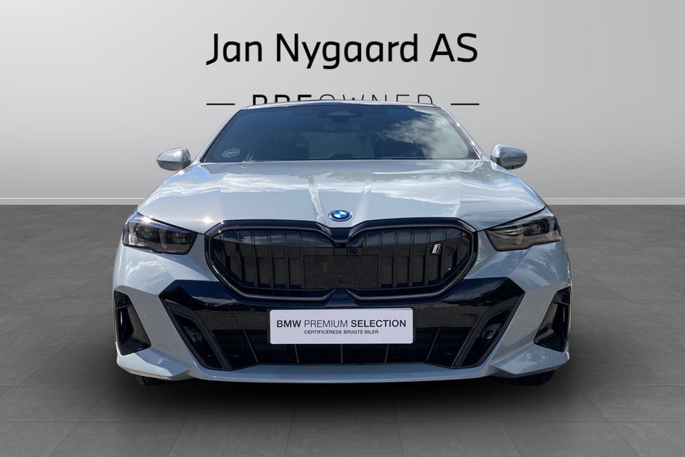 BMW i5 eDrive40 M-Sport 4d