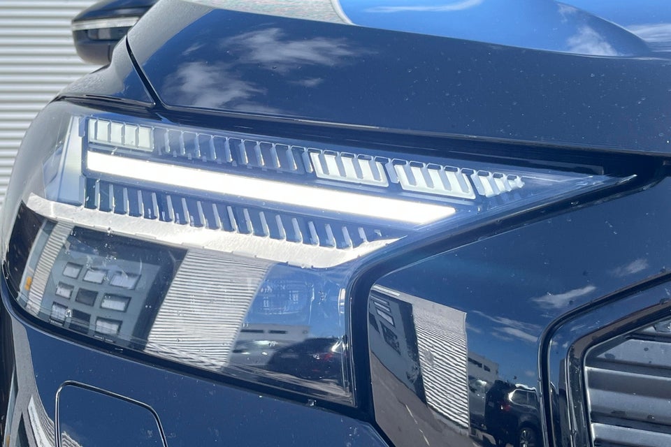 Audi Q4 e-tron 50 Attitude quattro 5d