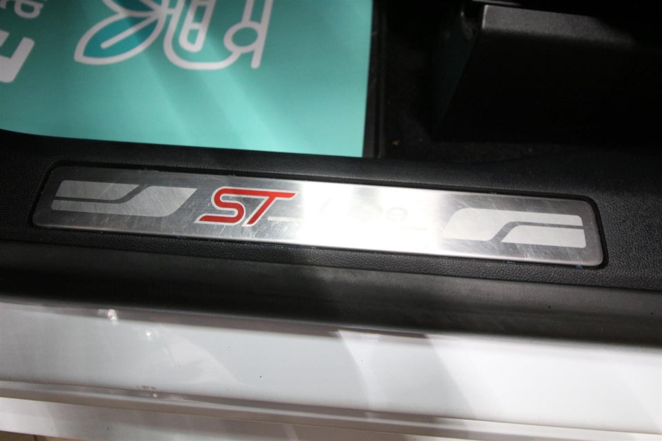 Ford Kuga 2,5 PHEV ST-Line CVT 5d