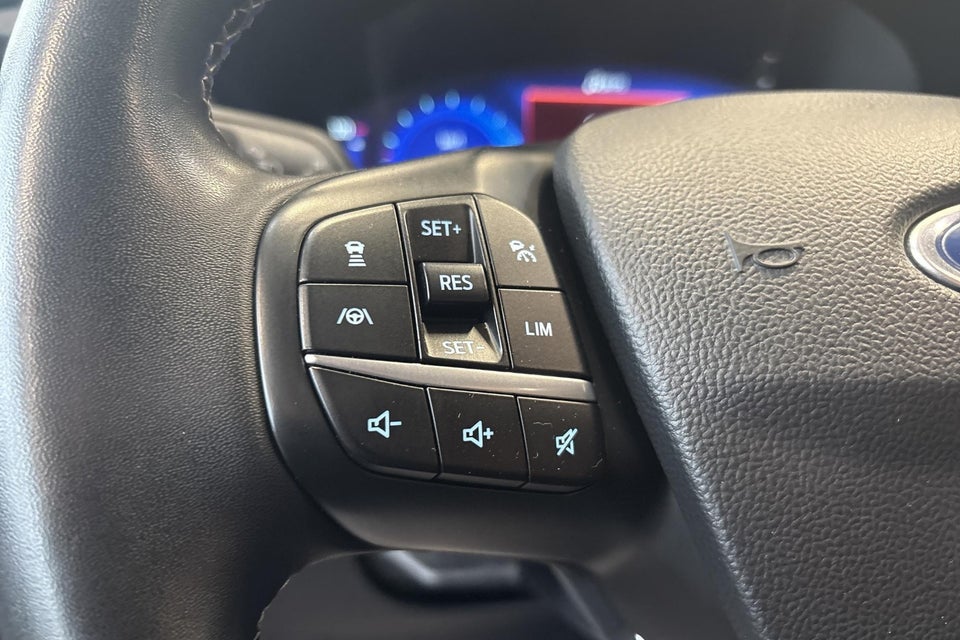 Ford Kuga 2,5 PHEV Vignale CVT 5d