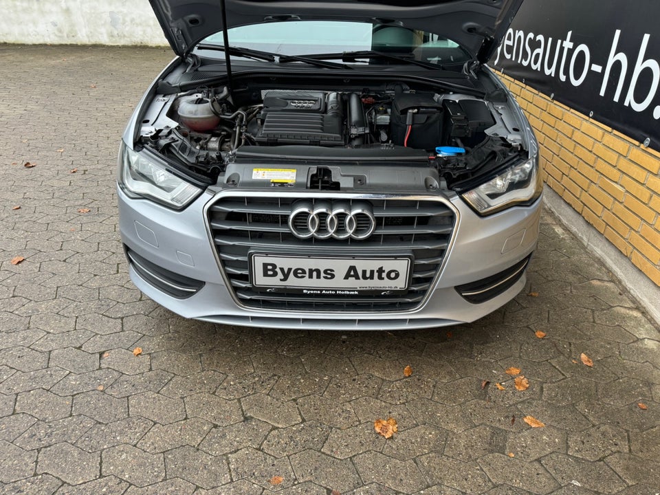 Audi A3 1,4 TFSi 125 Attraction 4d