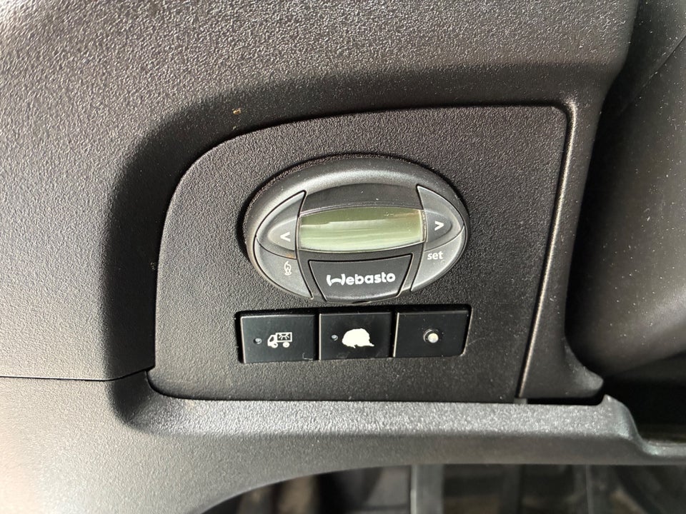 Iveco Daily 2,3 35S15 Alukasse m/lift 2d