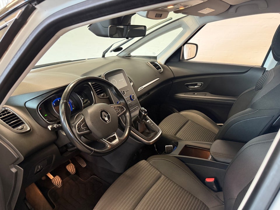 Renault Grand Scenic IV 1,5 dCi 110 Zen 7prs 5d