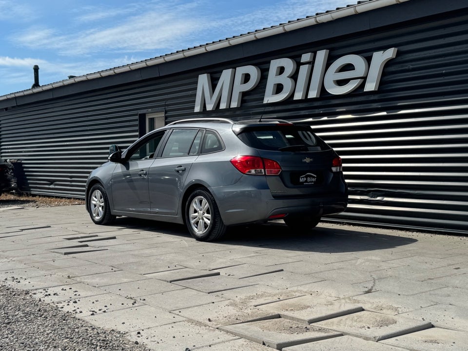 Chevrolet Cruze 2,0 VCDi 163 LT stc. ECO 5d