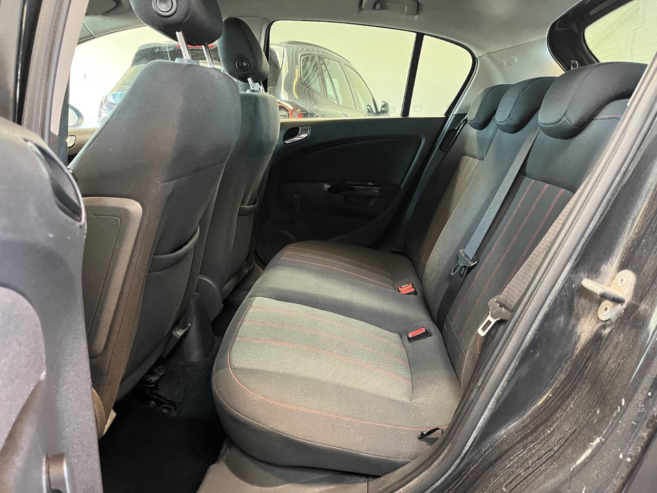 Opel Corsa 1,4 16V Cosmo 5d