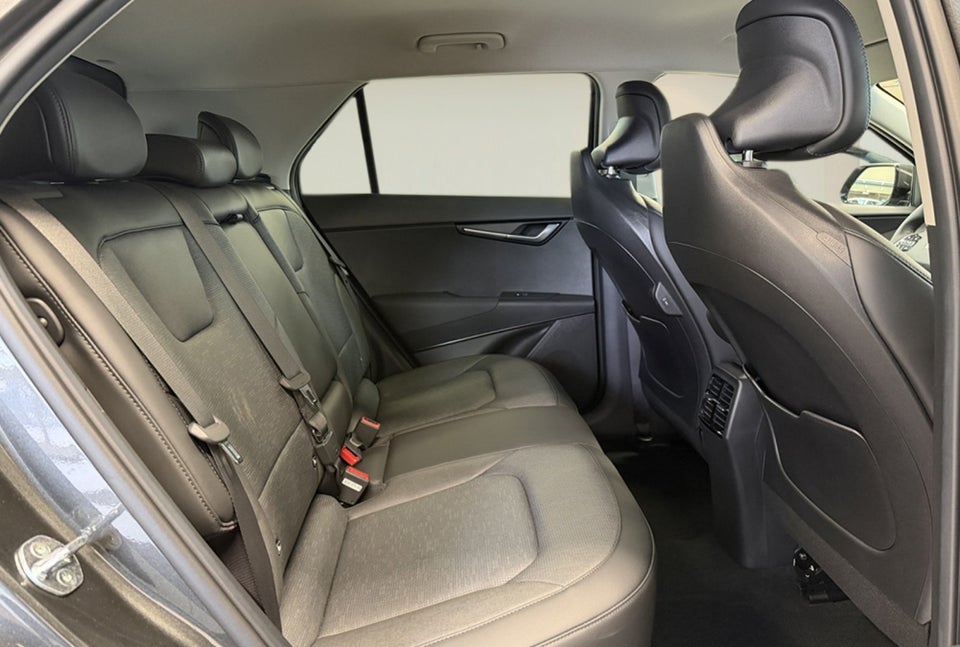 Kia Niro 64 EV Prestige 5d