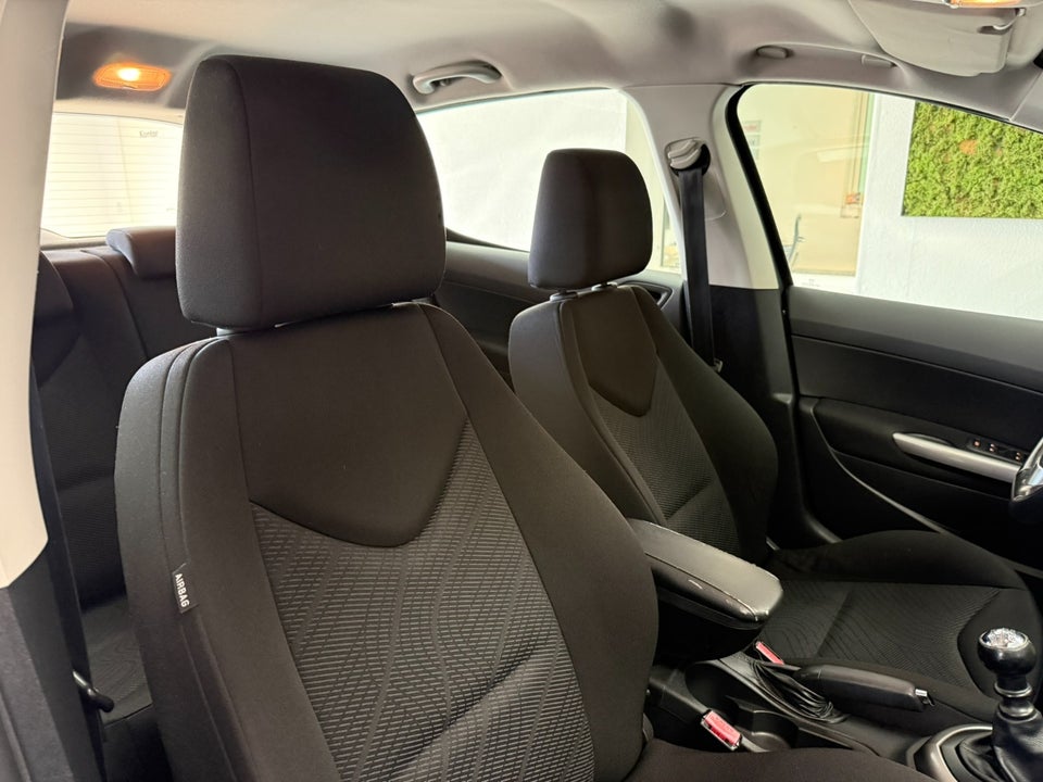 Peugeot 308 1,6 e-HDi 112 Access 5d