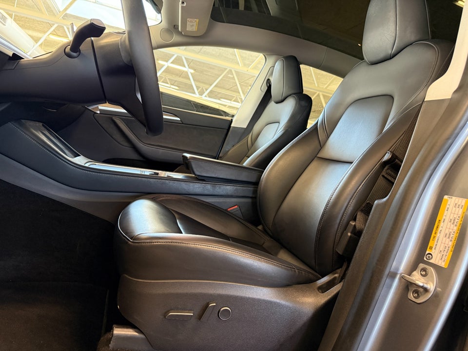 Tesla Model Y Long Range RWD 5d