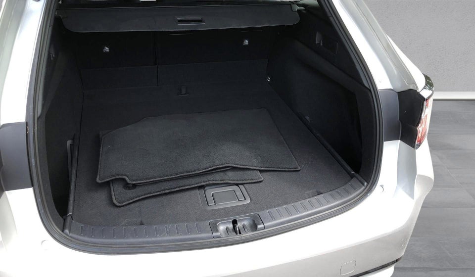 Toyota Corolla 1,8 Hybrid Active Premium Touring Sports MDS 5d