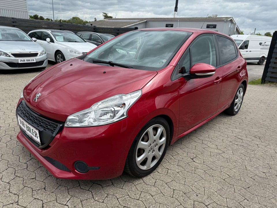 Peugeot 208 1,2 VTi Active 5d