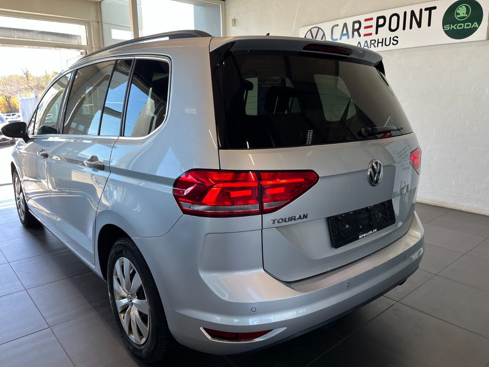VW Touran 1,6 TDi 115 Comfortline DSG 7prs 5d
