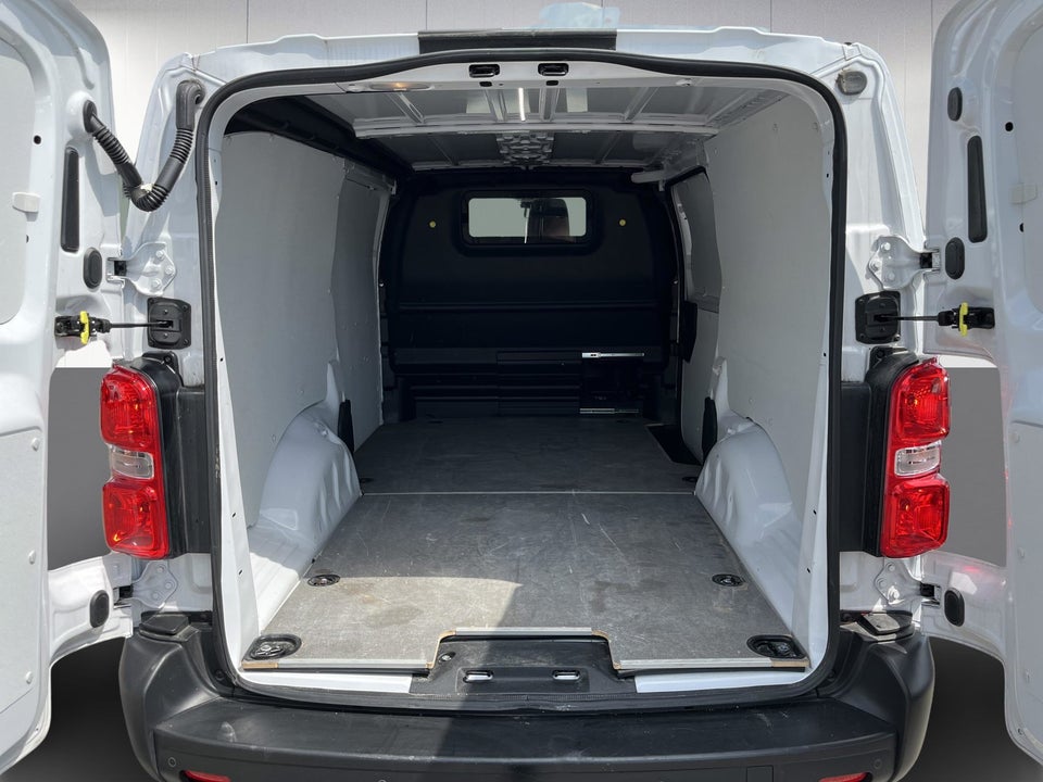 Toyota ProAce 2,0 D 144 Long Comfort Master aut. 4d