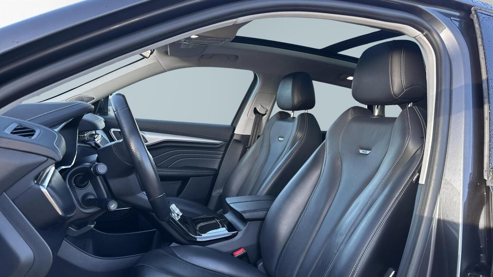 MG Marvel R Performance 5d