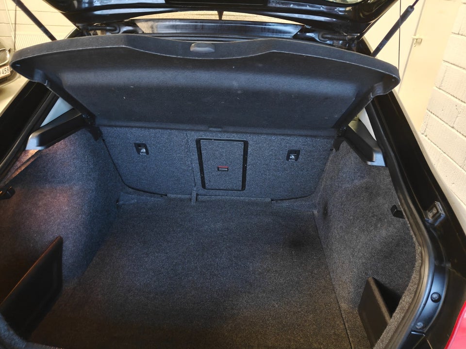 Seat Toledo 1,6 TDi 105 Style 5d