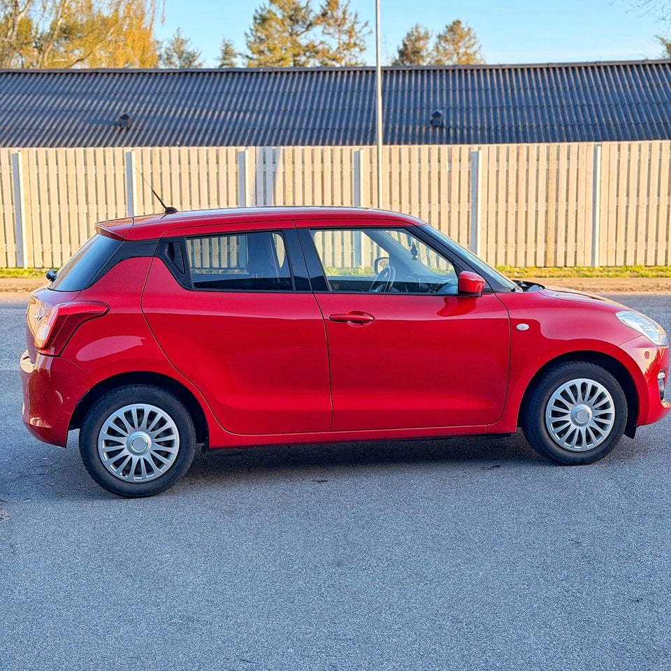 Suzuki Swift 1,2 Dualjet Action CVT 5d