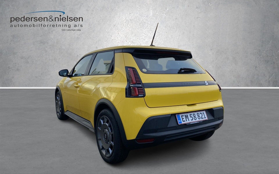 Renault 5 E-Tech 40 Evolution 5d