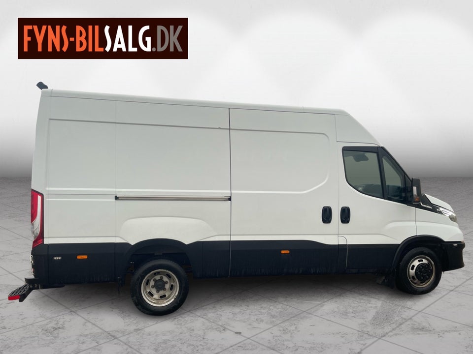 Iveco Daily 3,0 35C18 12m³ Van AG8