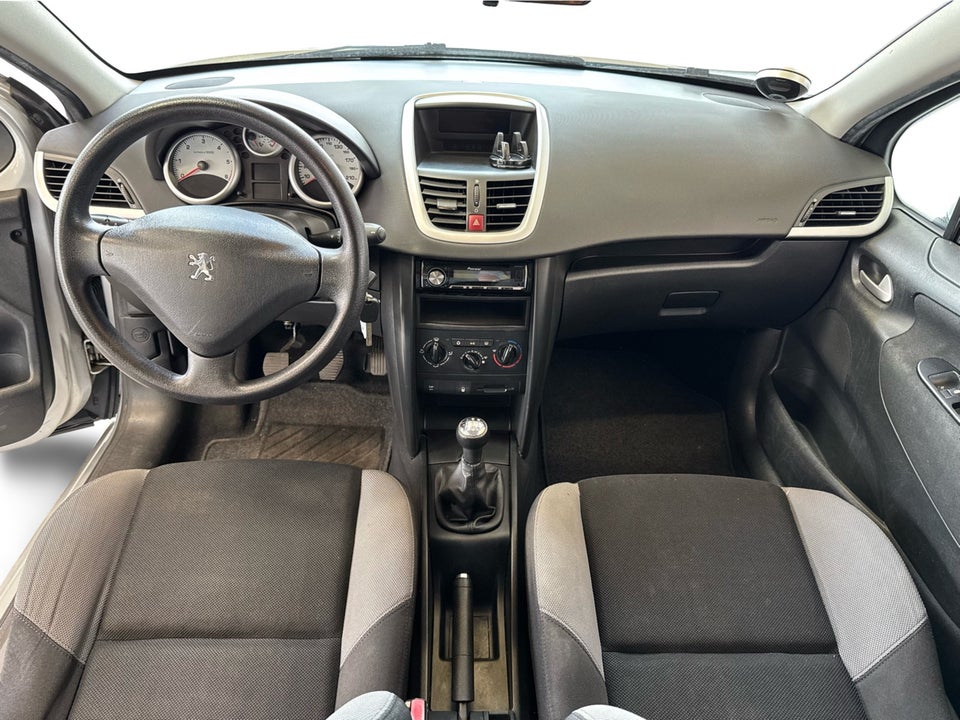 Peugeot 207 1,6 HDi 110 Premium 5d