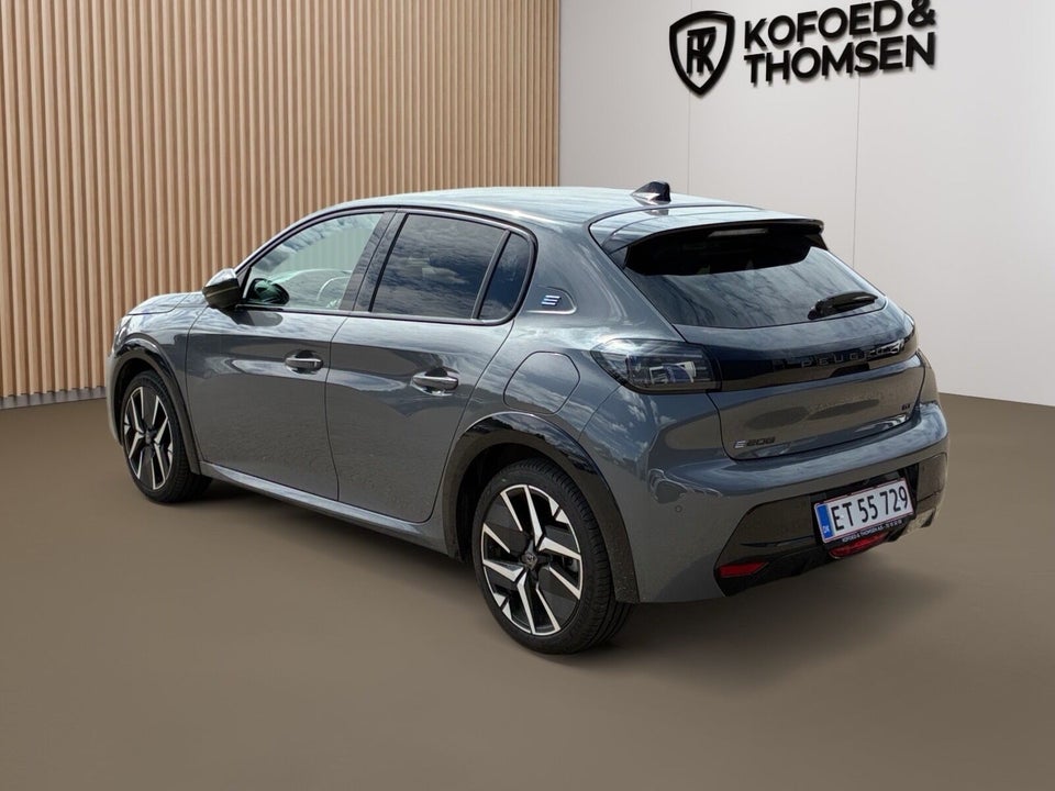 Peugeot e-208 54 GT Pack 5d