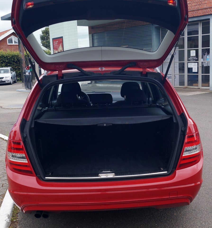 Mercedes C200 2,2 CDi aut. BE 4d
