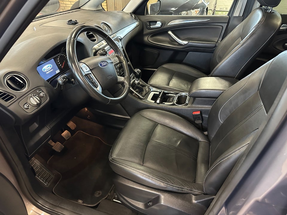 Ford S-MAX 1,6 SCTi 160 Titanium 5d