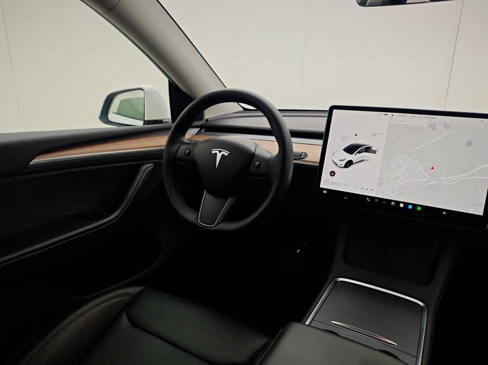 Tesla Model Y Long Range AWD 5d