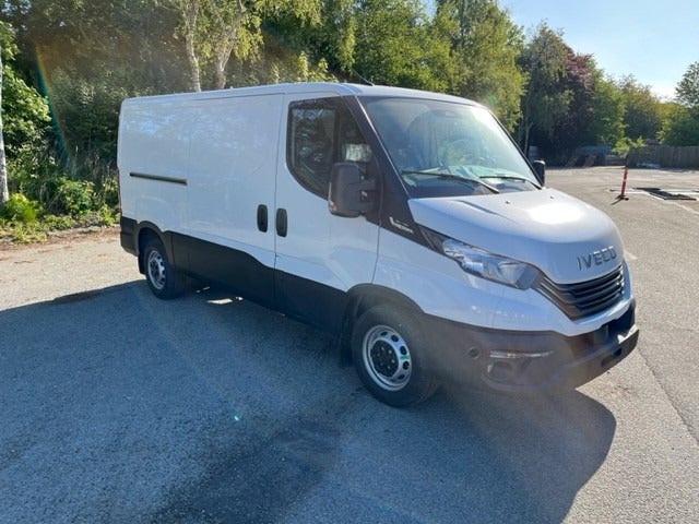 Iveco Daily 2,3 35S16 9m³ Van AG8