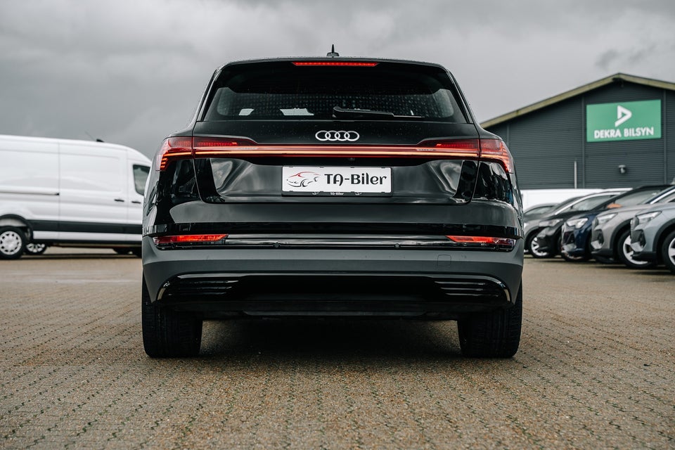 Audi e-tron 50 S-line quattro 5d