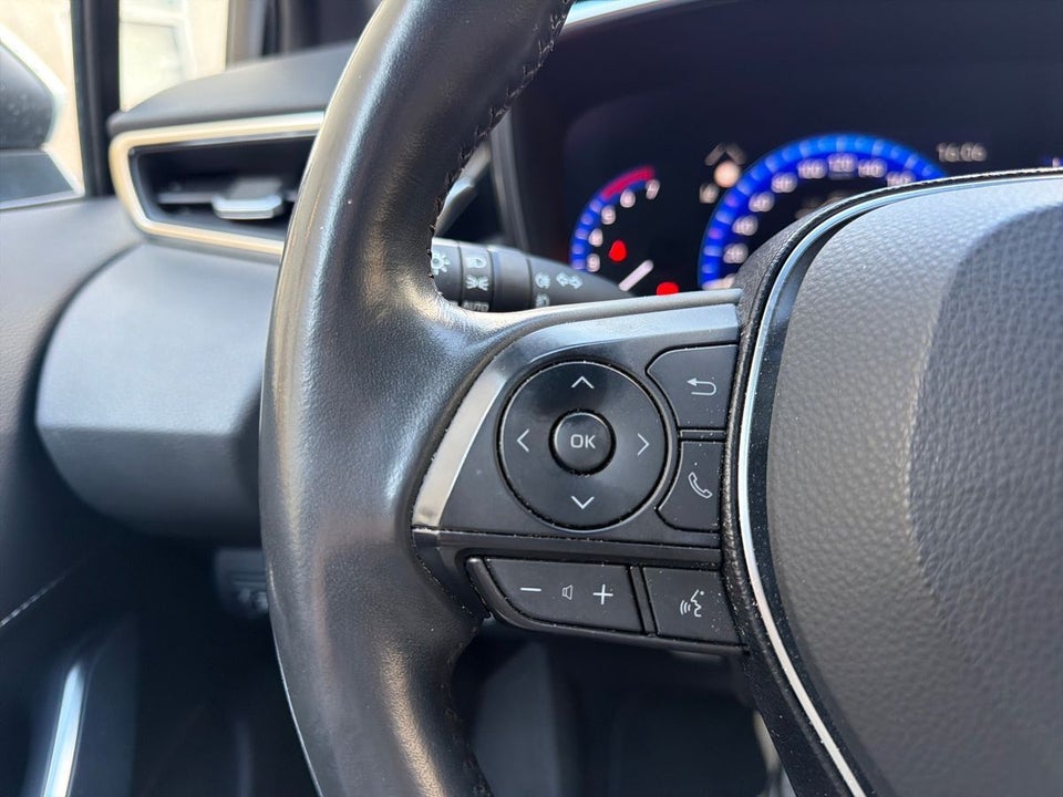 Toyota Corolla 1,8 Hybrid H3 MDS 5d