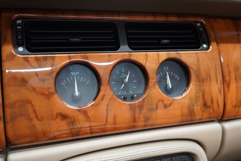 Jaguar XK 4,0 XK8 Convertible aut. 2d