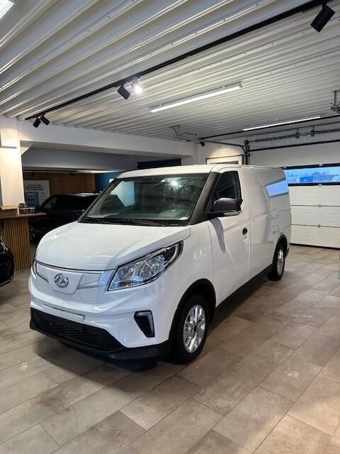 Maxus e-Deliver 3 52 Cargo Van LWB