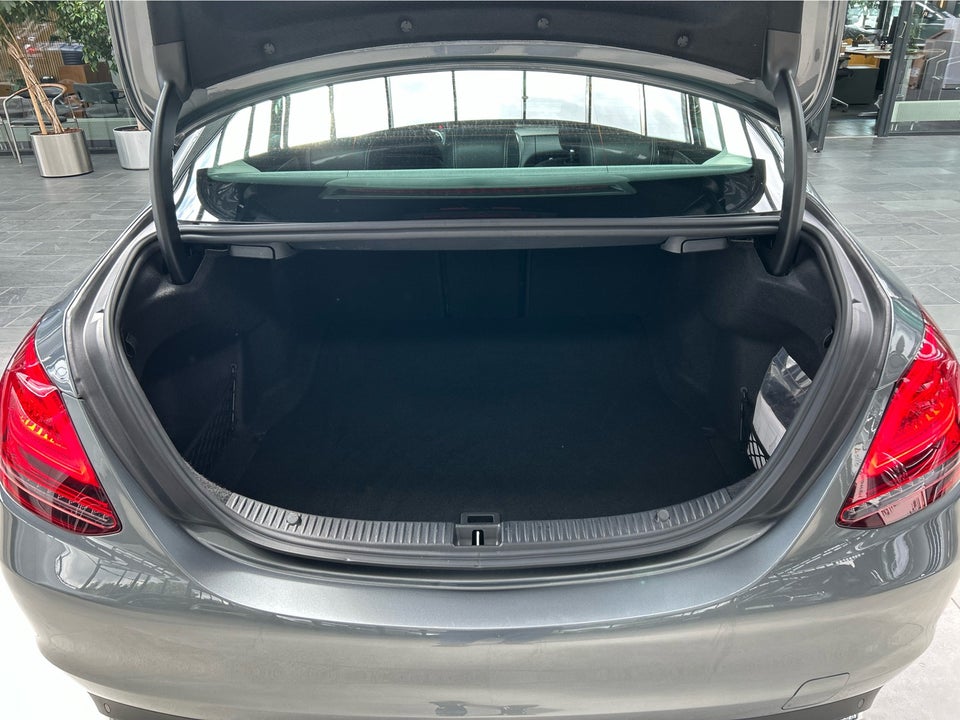 Mercedes C220 d 2,0 Advantage aut. 4d